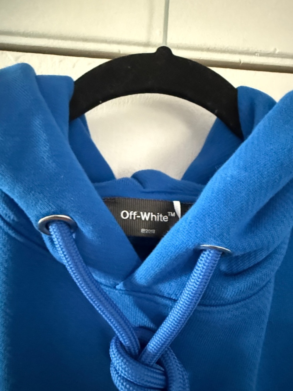 Off-White Blue Pullover Hoodie with Small Chest Logo - Picture 2 of 5